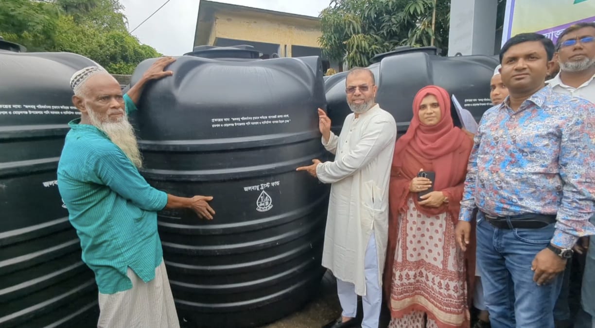 সুপেয় পানির সংকট নিরসনে সরকারি পুকুর সংস্কার করা হবে